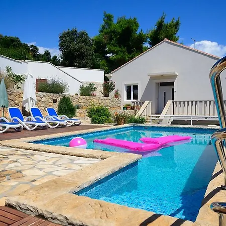 Becir - Pool Villa Molunat